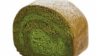 Dengan seharga Rp.377.000 Dulcet & Studio tawarkan mactha swiss roll buat pelanggan yang suka rasa manis. Satu gulungan, swiss roll ini berukuran 21 cm. Foto: Istimewa