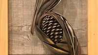 Keren ya patung burung pelikan ini. Wilson membuatnya dengan detail yang sempurna. Setiap sambungan logam ia rekatkan dengan cara dilas. Foto: instagram airtightartwork