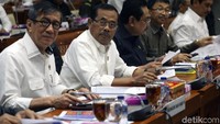 Menteri Hukum dan HAM Yasonna Laoly mengusulkan tambahan anggaran sebesar Rp 1.026.657.074.000 tahun 2019 untuk Kemenkum HAM. Dengan demikian, anggaran kementerian jadi Rp 14.132.528.940.000.