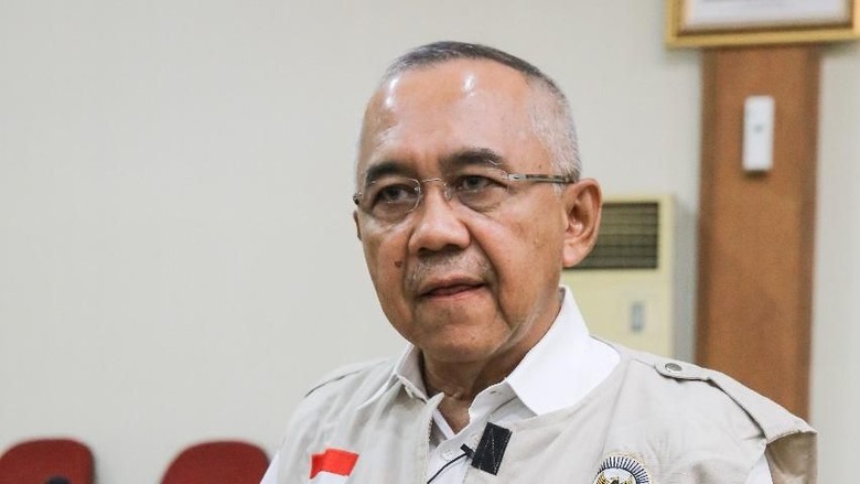 Nyaleg DPR, Gubernur Riau Resmi Mundur Nyaleg DPR, Gubernur Riau Resmi Mundur