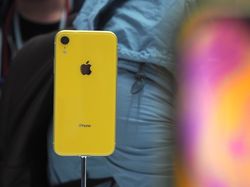 RIP iPhone XR, Ponsel Warna Warni yang Dimatikan Apple
