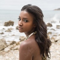 Namun kini Lyndsey Scott memilih untuk lebih fokus pada karier coding dan akting. Ia pun bekerja sebagai seorang freelancer untuk iOS Software Engineering. Foto: Instagram @lyndsey360