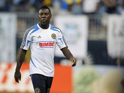 Inilah pemain yang penah dilabeli sebagai Pele Berikutnya. Freddy Adu mengguncang dunia dengan aksi-aksi dribelnya, yang membuatnya bisa meneken kontrak 1 juta USD dengan Nike bahkan sebelum debut di MLS. Dia lantas dikontrak DC United yang jadi klub profesional pertamanya. Di usia 16 tahun, pemain Amerika Serikat ini sudah mencatatkan 11 gol dan 17 assist. Tapi seperti diketahui, dia tak pernah mencapai level yang diperkirakan. (Foto: Rich Schultz/Getty Images)