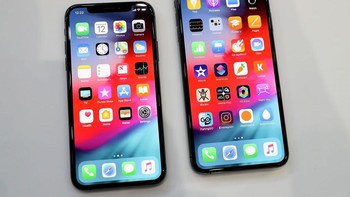 Selain iPhone XR, di area tersebut tentu ada bintang utamanya, yakni iPhone XS dan iPhone XS Max.Foto: Getty Images