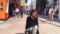Selain itu, ia juga pernah berkunjung ke Jepang lho (celinefarach/Instagram)
