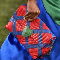 Motif menggemaskan yang terkesan retro oleh Escada. Foto: Dok. Vogue