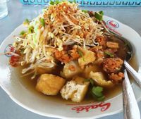 Bernostalgia dengan 5 Kuliner Legendaris Enak di Surabaya