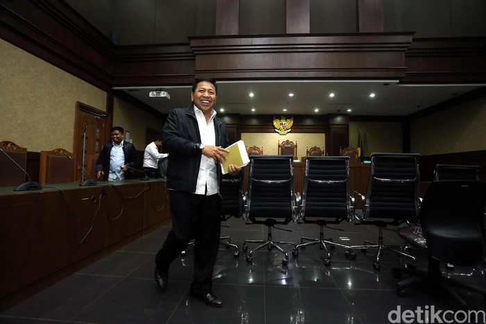 Sidang Kasus e-KTP Ditunda, Novanto Tak Jadi Bersaksi