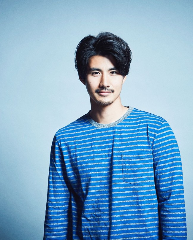 Taishi Tamaki adalah aktor Jepang yang dikenal acara reality show Terrace House: Aloha State. Reality show yang tayang di Netflix ini membuatnya menemukan cinta dengan sesama bintang acara tersebut, Chikako Fukuyama. Keduanya kini juga membuat chanel YouTube bersama. Foto: Instagram