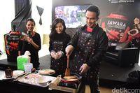 Berdarah Palembang, Joe Taslim Nggak Bisa Jauh dari Makanan Pedas 