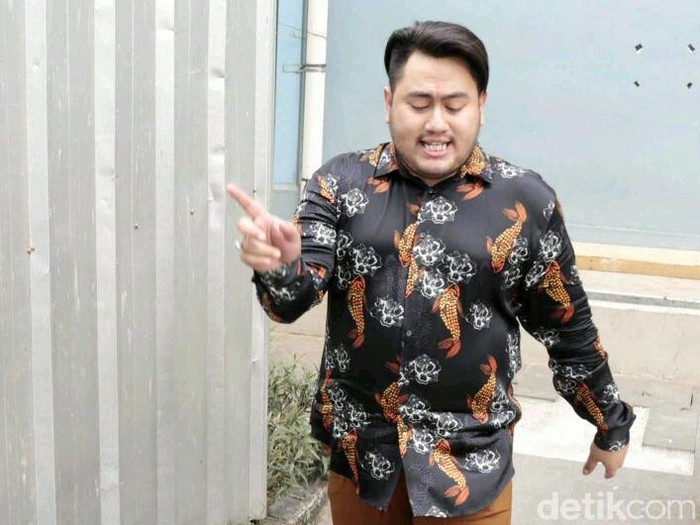 Nassar usai tampil di acara Brownis Trans TV.