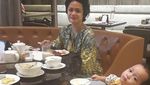 Hobi Makan Dim Sum dan Cokelat, Ini Pose Manis Shezy Idris