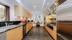 Taylor Swift Jual Bungalow Rp 40 M, Begini Isinya