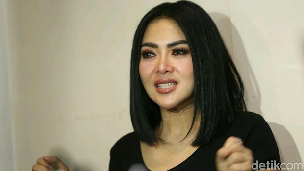 Alasan Gisel Jual Mobil Pemberian Gading, Ibu Ayu Dewi Meninggal Dunia