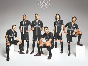 Wajah-wajah Takut Pemain PSG Saat Kena Prank Halloween