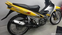 Salah satu pemiliknya Marcell, dari Double Wheels Studio mengatakan baru mempertimbangkan melepas motor kalau ada yang berani menawar sampai Rp 100 juta. Foto: Luthfi Anshori
