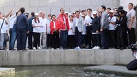 Ditemani oleh Walikota Seoul Won-Soon, Jokowi mengatakan ingin membuat Sungai Ciliwung di Jakarta menjadi seindah Sungai Cheonggyecheon. Antara Foto/Joko Susilo.