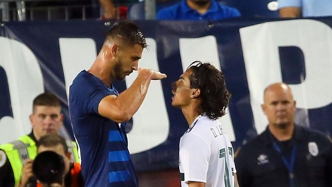 Miazga Disebut Ejek Tinggi Lawan Main, Ini 4 Faktor Bertubuh Pendek