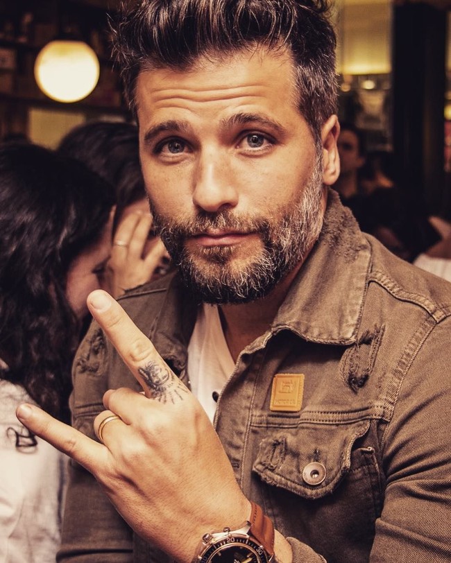 Bruno Gagliasso Marques, pria tampan ini adalah aktor Brazil. Dia membintangi sejumlah film yang diangkat dari novel. Aktor 36 tahun ini sudah eksis di dunia perfilman sejak 1990. Foto: Instagram