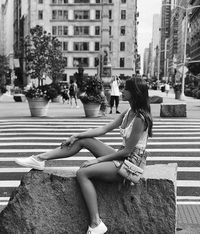 Foto: Liburannya Penyanyi & Model Cantik Celine Farach