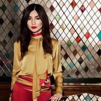 Sebelum sukses jadi aktris, Gemma bekerja sebagai model untuk membiayai sekolah aktingnya. Sejak remaja, Gemma memang sudah menjadi wanita yang mandiri. Foto: Instagram/@gemma_chan
