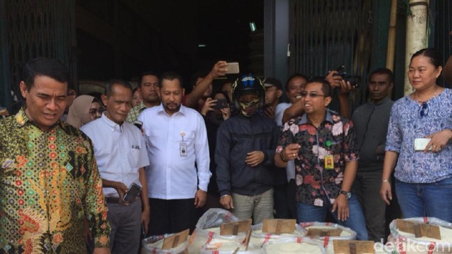 Bulog Sewa Gudang Rp 45 Miliar, Buwas: Nggak Perlu Impor Beras