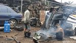 Mereka yang Berjuang dari Kuburan Mobil