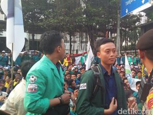 Massa BEM SI yang Demo di Kemenkeu Bubarkan Diri