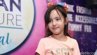 Ia menebus rasa kangen setelah meninggalkan putrinya itu selama 12 hari. Pool/Ismail/detikFoto.