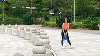 Gaya santai Aura Kasih (aurakasih/Instagram)