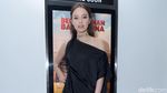 Anggika Bolsterli Seksi Menawan dengan Dress HItam