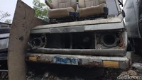 Soal harga komponen tidak ada patokan harga, bervariasi tergantung kondisi barangnya. Ia mencontohkan salah satu bagian seperti kompresor Ford Fiesta kalau kondisi bagus bisa dijual di angka Rp 750 ribu. Foto: Ridwan Arifin