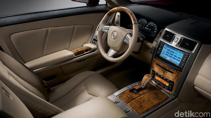 Pria Terkurung 14 Jam di Mobilnya Sendiri Gara-gara Remote Rusak