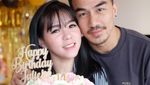 Cantiknya Istri Joe Taslim Saat Masak dan Makan Gulali