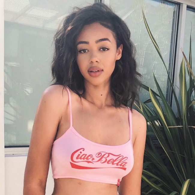 Bella Harris digosipkan dengan Drake setelah terlihat bersama di sebuah restoran di Washington, D.C. belum lama ini. Keduanya terlihat menikmati makan malam bersama. Foto: Dok. Instagram @bellabharris