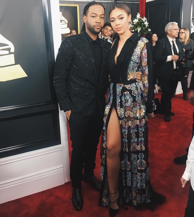 Kini dekat dengan Drake, ternyata Bella adalah fans berat Rihanna; mantan kekasih Drake. Bella bahkan tampil di fashion show Rihanna, Savage x Fenty dan memakai salah satu lingerie rancangannya di New York Fashion Week. Foto: Dok. Instagram @bellabharris