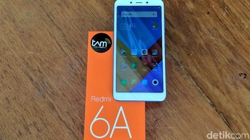 Ditenagai Helio A22  dengan RAM 2 GB. Tersedia penyimpanan internal 16 GB dengan slot micro SD hingga 256GB. Foto: Adi Fida Rahman/detikINET