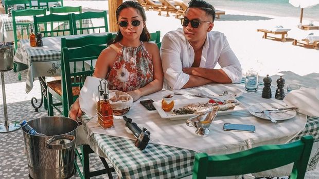 5 Gaya Pacaran Artis Muda Bikin Meleleh tapi Kena Cibir Juga