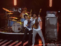 Kumpulan Chord Gitar Lagu-lagu Sheila On 7, Gampang Diikuti dan Dimainkan!