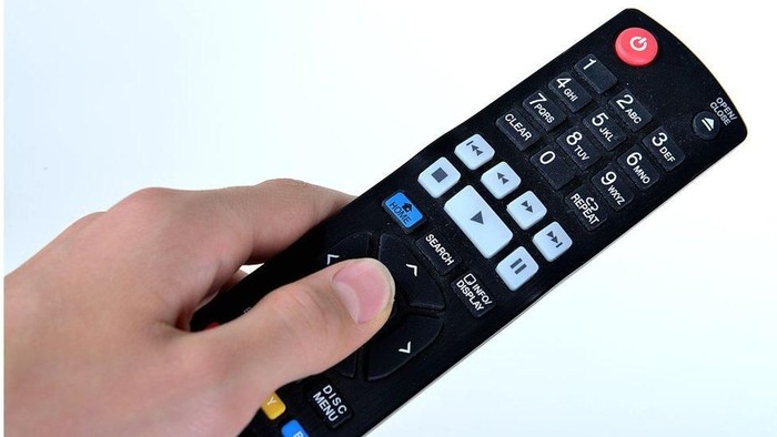 Mengulik sejarah unik remote control televisi