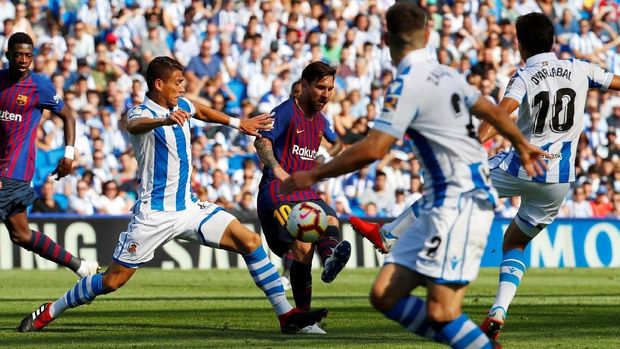 Barcelona berhasil meraih kemenangan di markas Real Sociedad.