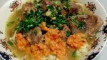Sluurp! Hangatkan Perut Pagi Ini dengan Sarapan Soto Madura