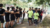 Sensasi bahagia yang terpancar dari raut wajah para pelari ternyata memiliki manfaat kesehatan yang baik untuk tubuh lho. (foto : Annissa Widya Davita)