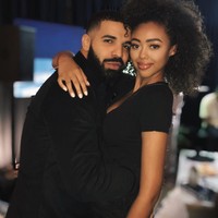 No place Id rather be, tulis Bella Harris dalam fotonya bersama Drake. Seolah mengkonfirmasi rumor yang beredar. Foto: Dok. Instagram @bellabharris