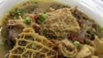 Sluurp! Hangatkan Perut Pagi Ini dengan Sarapan Soto Madura