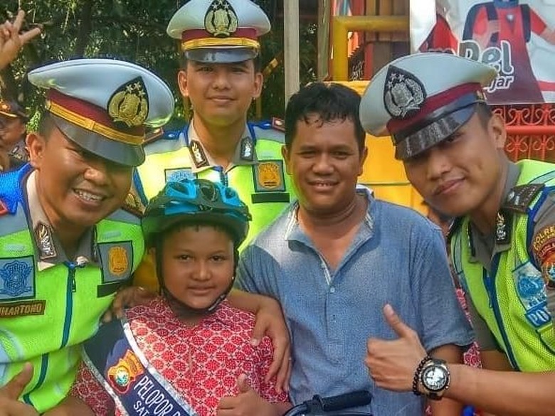 Bocah yang Nangis Ditilang Polisi Jadi Duta Bersepeda ke Sekolah