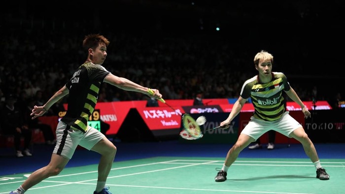 Netizen ramai membahas aksi ganti raket Kevin/Marcus saat jadi juara Jepang Terbuka 2018 (Foto: dok: Tim Humas dan Media PP PBSI) Netizen ramai membahas aksi ganti raket Kevin/Marcus saat jadi juara Jepang Terbuka 2018 (Foto: dok: Tim Humas dan Media PP PBSI)