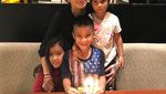 Hobi Ngeliwet dan Makan Nasi Bungkus, Sheila Marcia Tetap Ramping