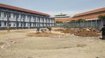 Foto: Saung Dibongkar, Lapangan Futsal Didirikan di LP Sukamiskin