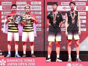 Detik-Detik Kevin/Marcus Ganti Raket di Final Jepang Terbuka